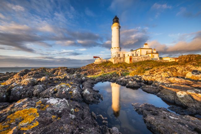 Lighthouses & Castles of Scotland